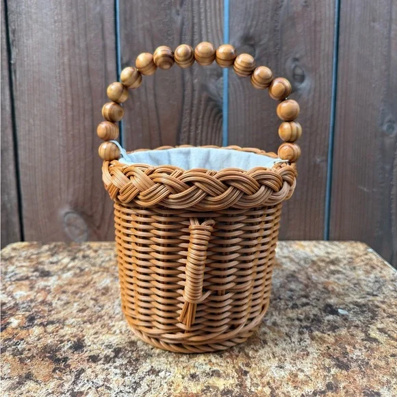 Tommy Bahama Woven Elephant Crossbody Handbag Purse - Picture 4 of 12